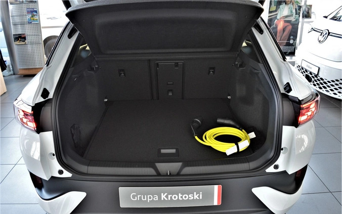 Volkswagen ID.4 cena 259300 przebieg: 4800, rok produkcji 2023 z Warszawa małe 529
